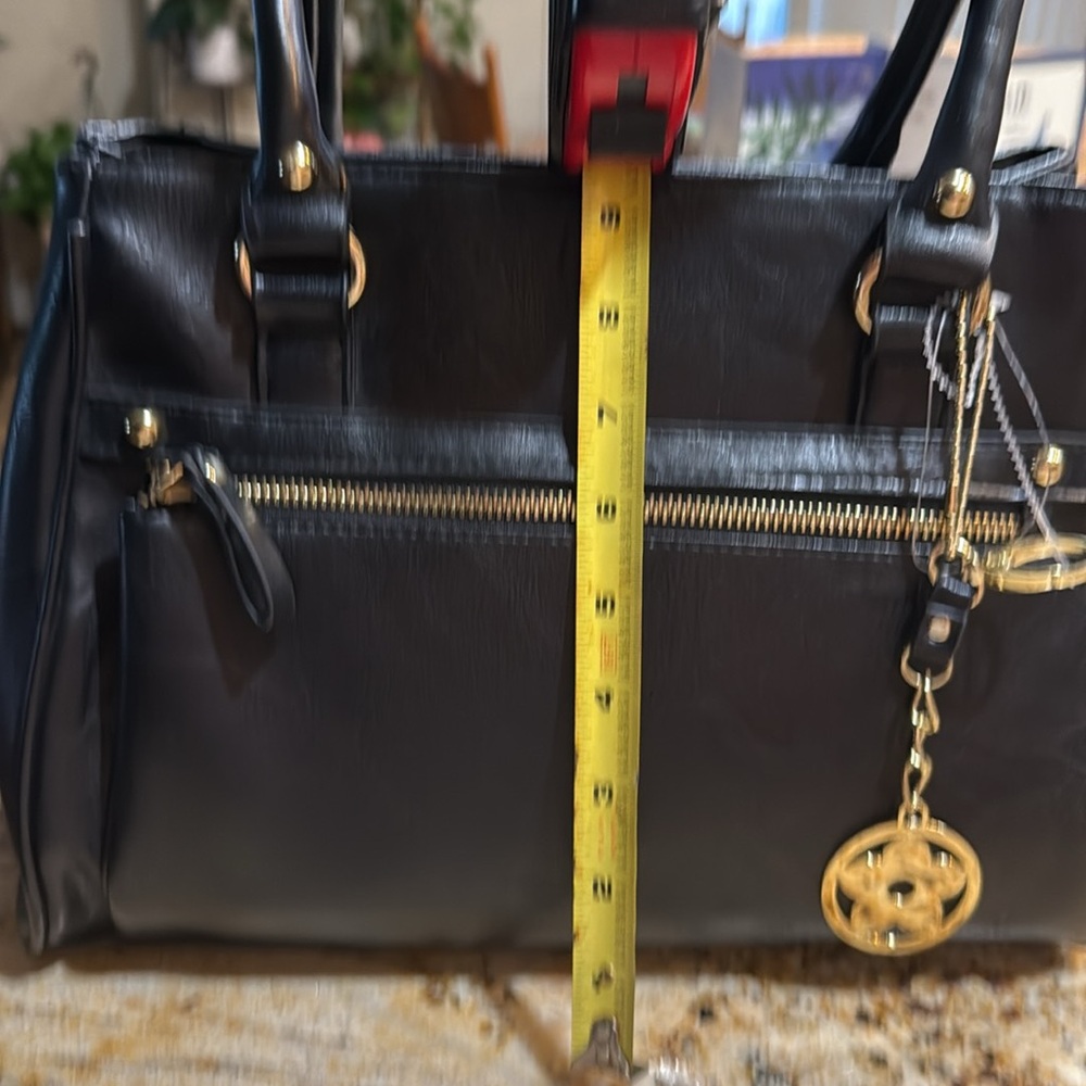 Bueno Black Shoulder Bag with Gold-Tone Hardware - Picture 4 of 4